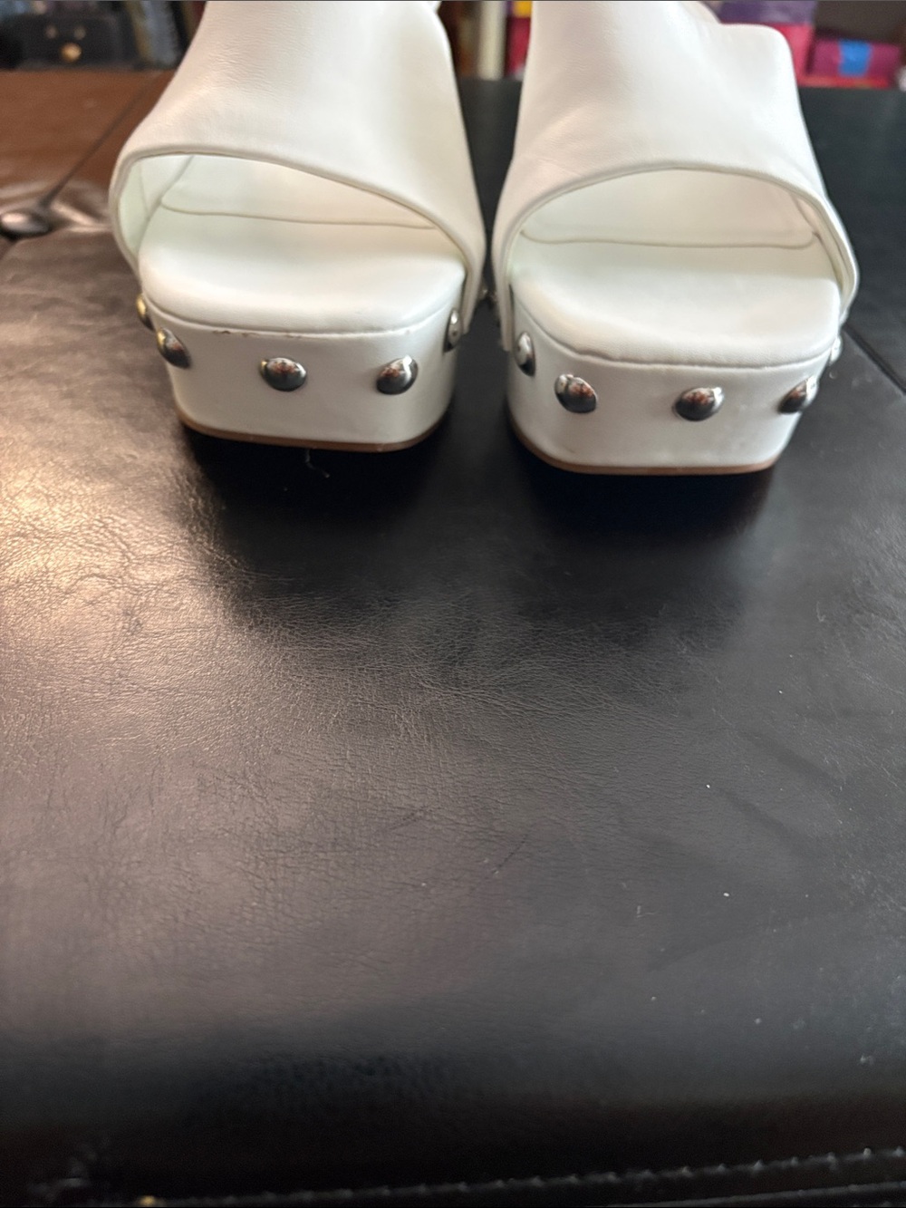 Gianni Bini White Leather Slide Mules - Picture 2 of 8